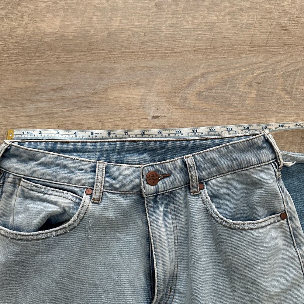 Wrangler Jeans - Picture 5 of 6